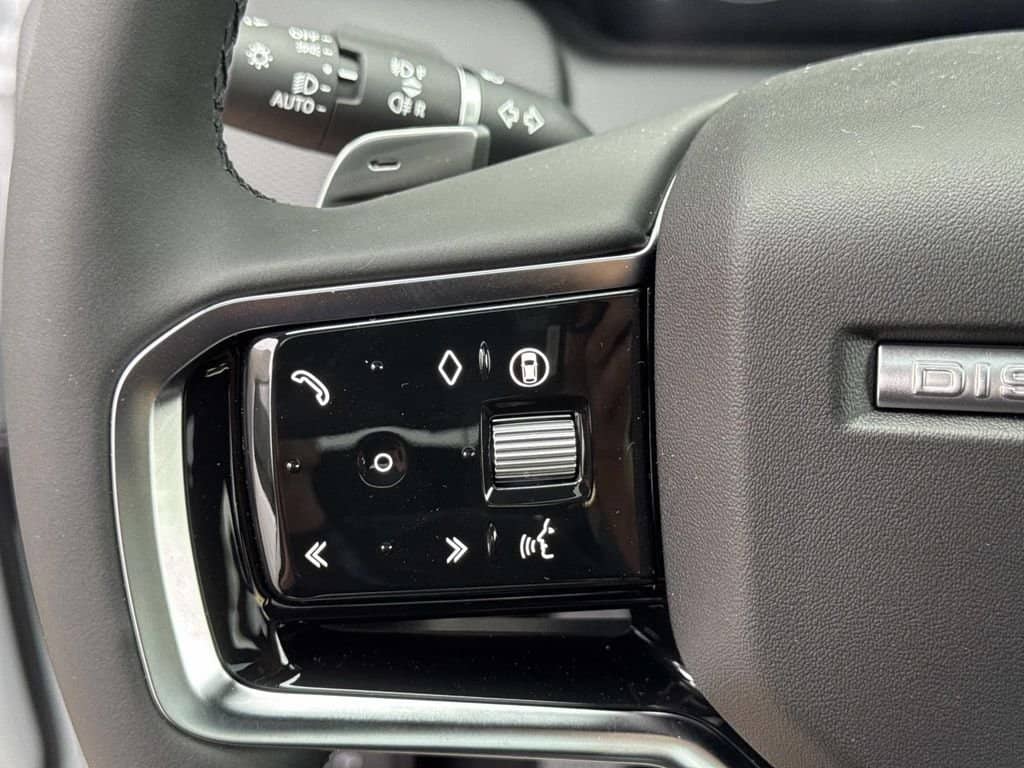 2026 Land Rover Discovery Sport - Image 30