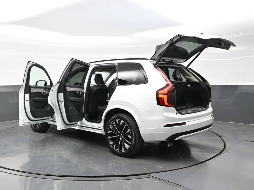 2026 Volvo XC90 - Image 46