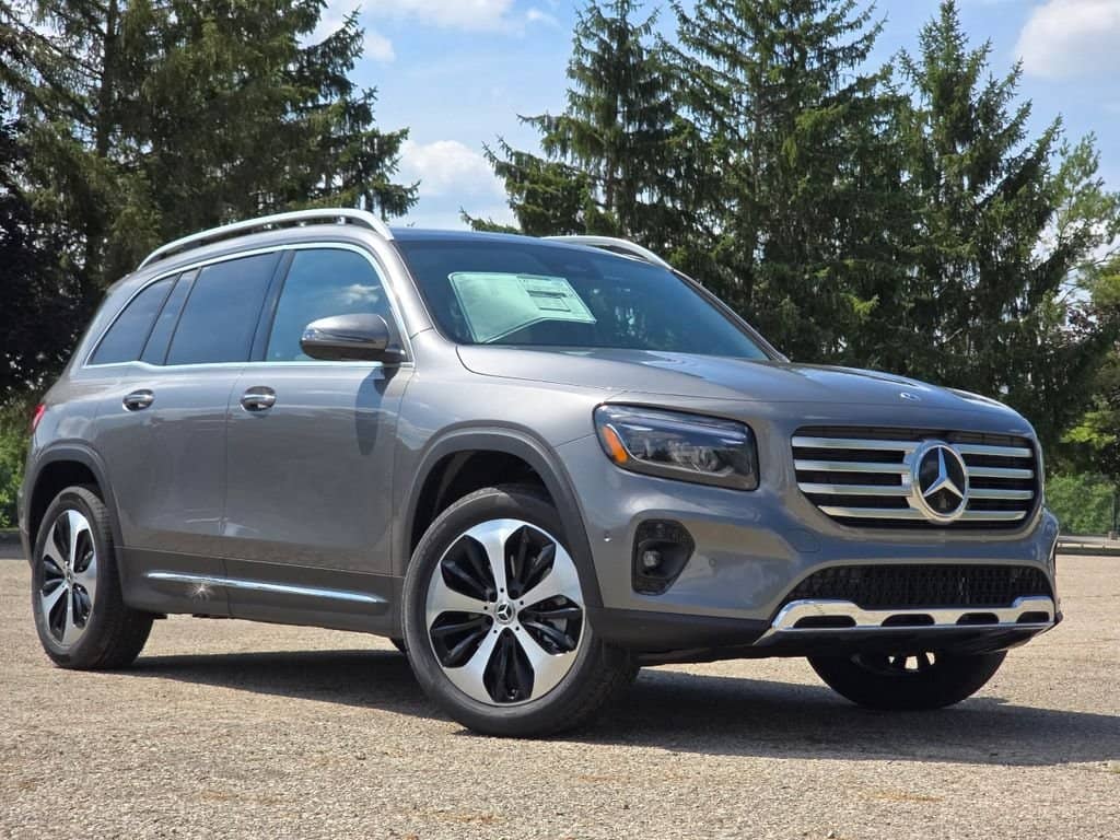 2026 Mercedes-Benz GLB - Image 2
