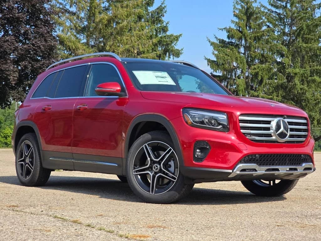 2026 Mercedes-Benz GLB - Image 1