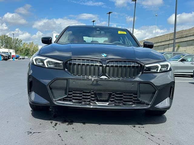 2026 BMW 3 Series - Image 2