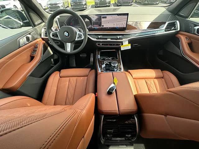 2027 BMW X7 - Image 6