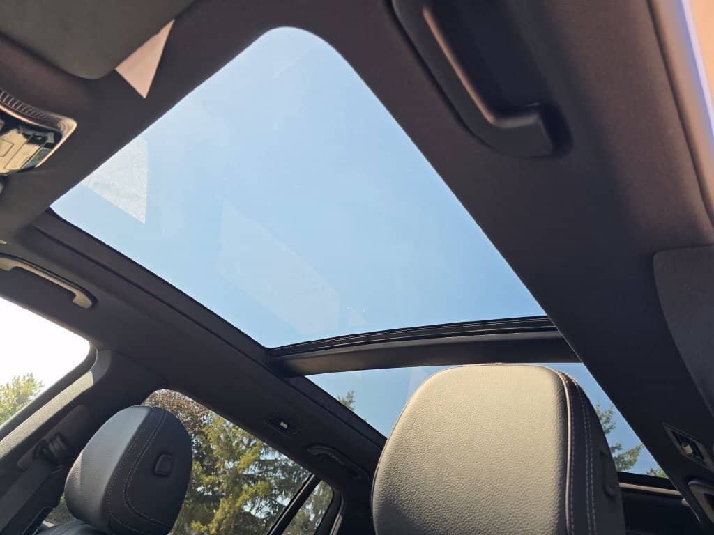 2027 Mercedes-Benz GLS - Image 3