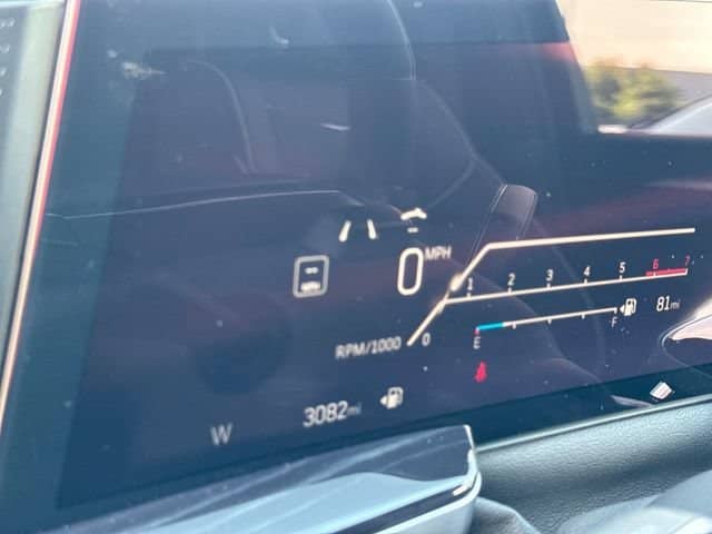 2026 Cadillac Escalade - Image 33