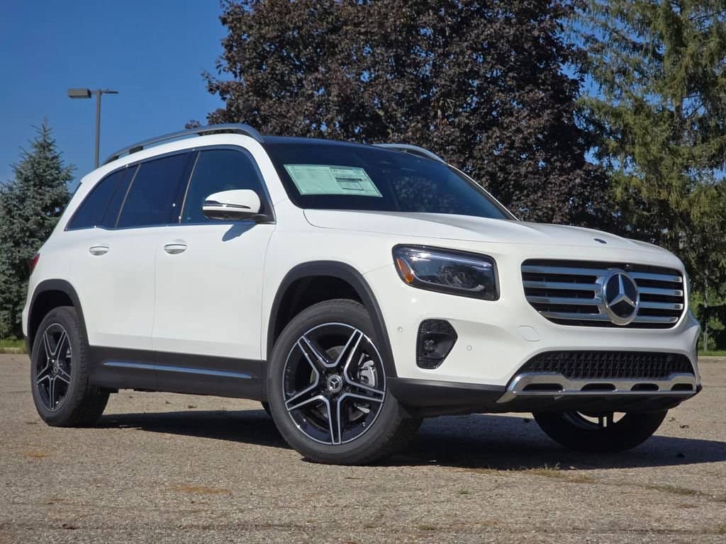2026 Mercedes-Benz GLB - Image 1