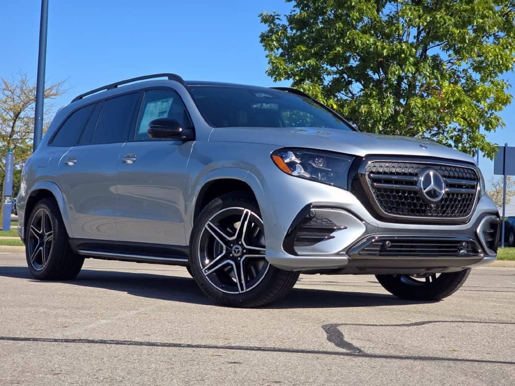2027 Mercedes-Benz GLS - Image 1