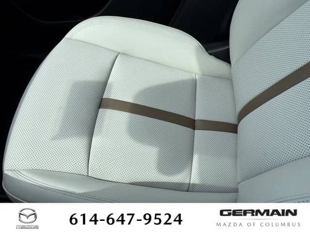 2026 Mazda CX-90 - Image 28