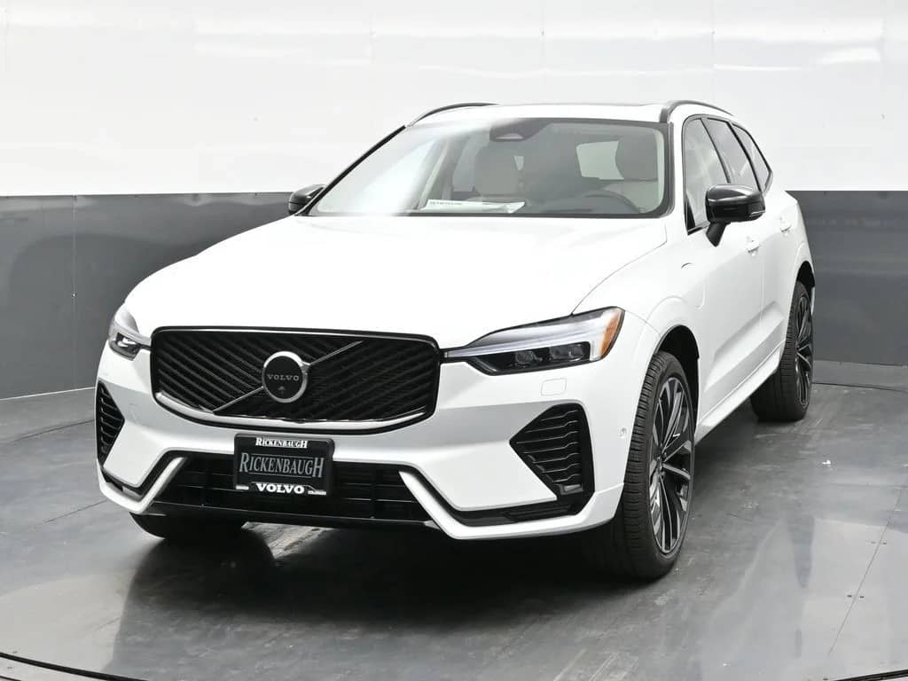 2026 Volvo XC60 - Image 2