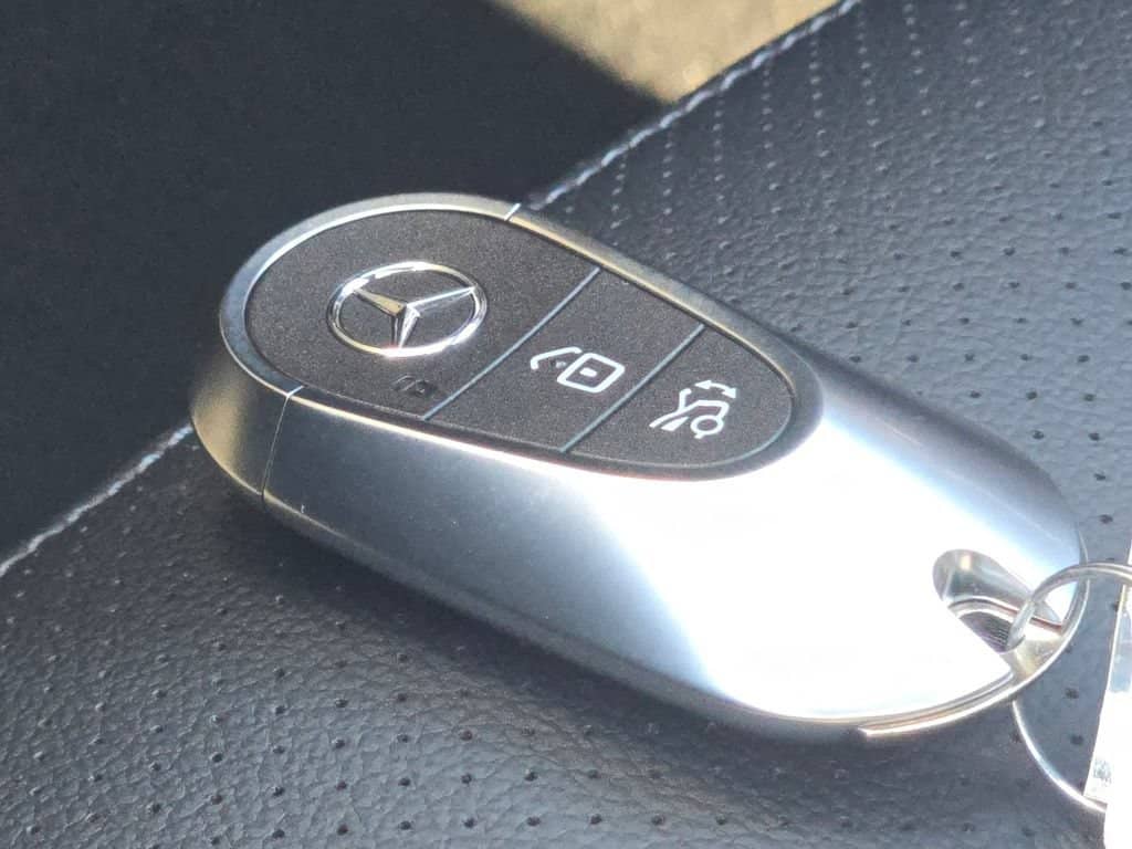 2026 Mercedes-Benz GLC - Image 72