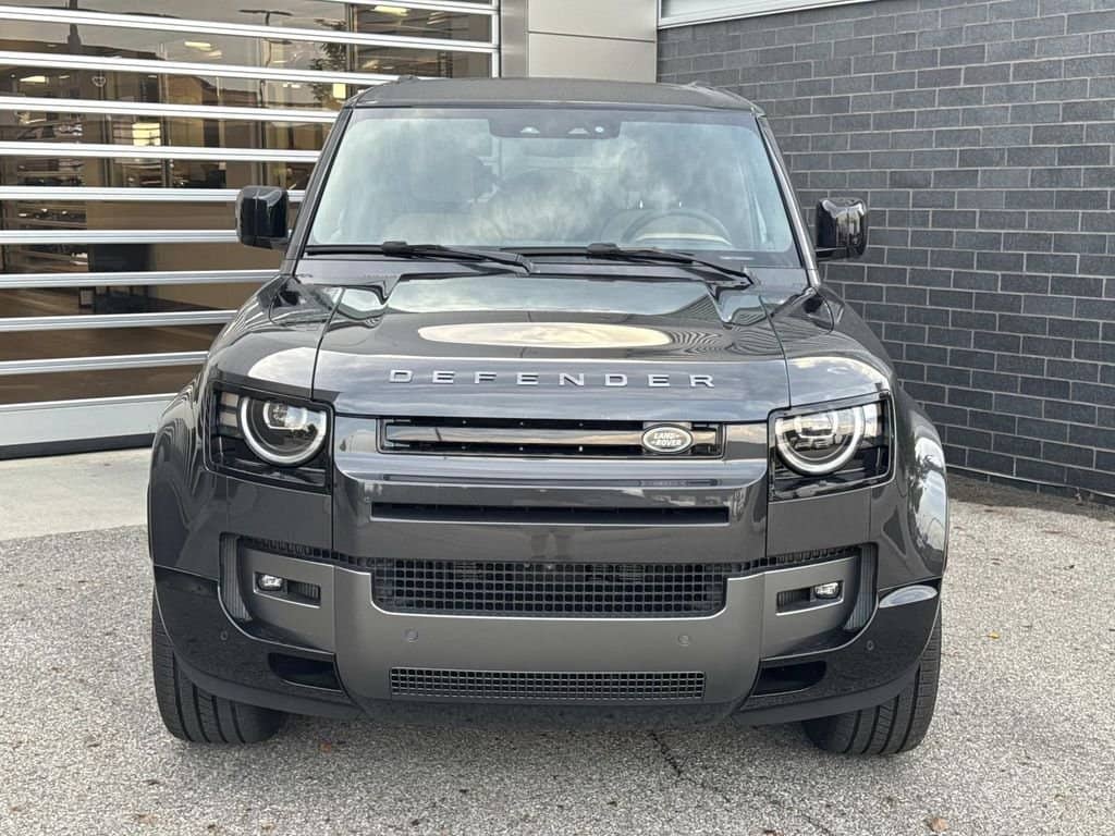 2026 Land Rover Defender - Image 2