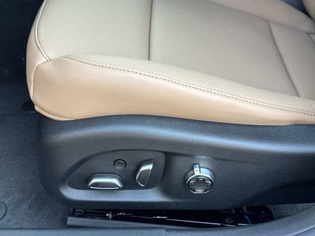 2026 Cadillac CT5 - Image 30