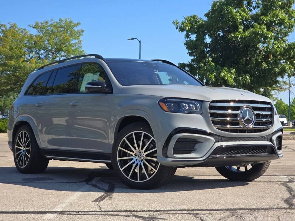 2026 Mercedes-Benz GLS - Image 2