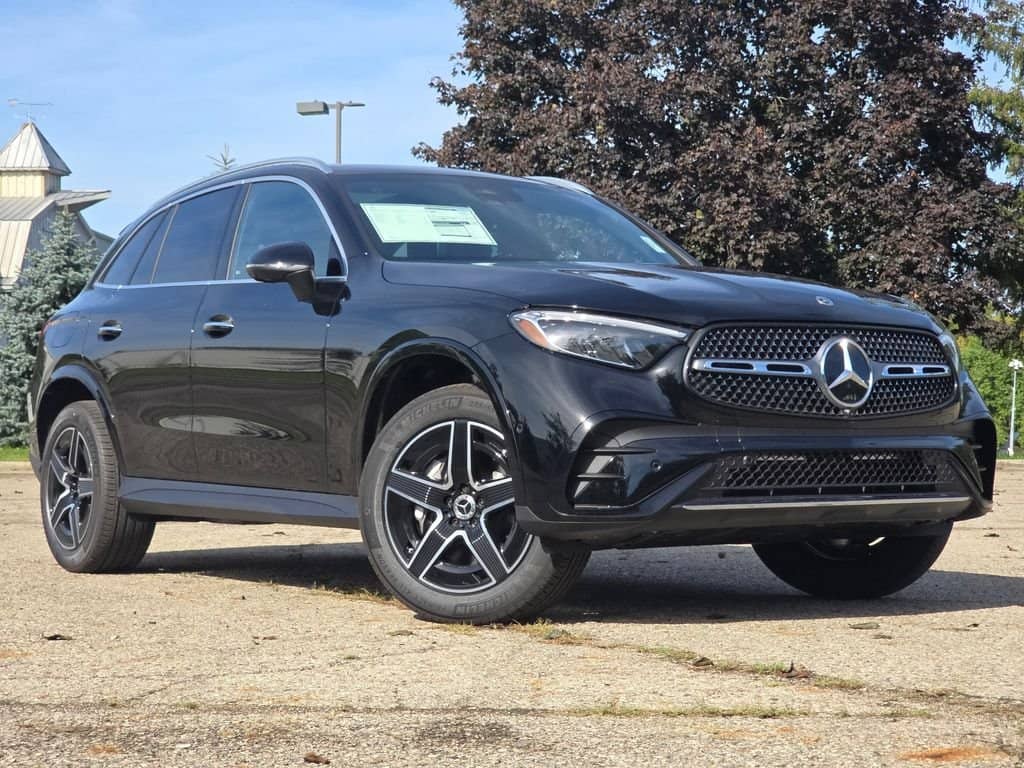 2027 Mercedes-Benz GLC - Image 1