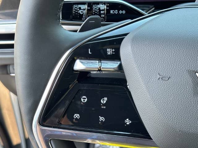 2026 Cadillac Escalade - Image 35