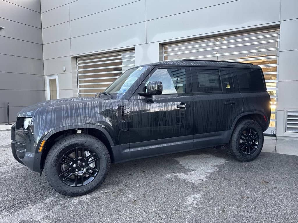 2026 Land Rover Defender - Image 3