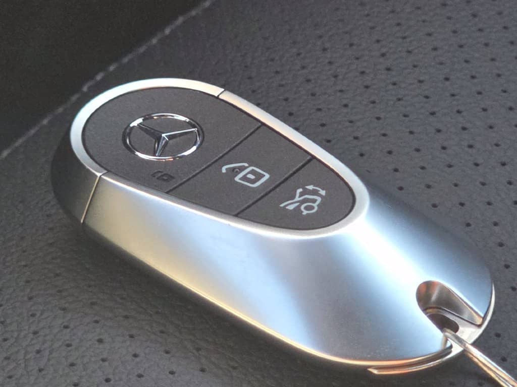 2027 Mercedes-Benz GLC - Image 76