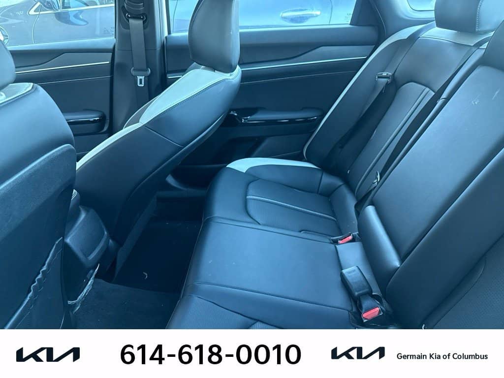 2026 Kia K5 - Image 9