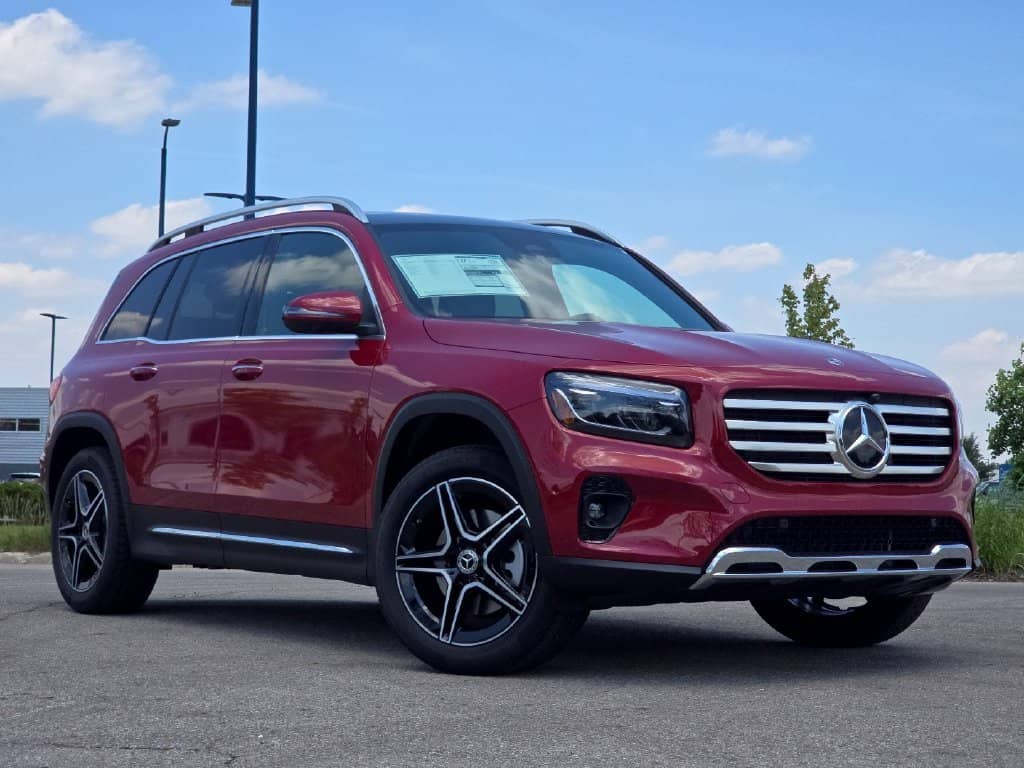 2026 Mercedes-Benz GLB - Image 2