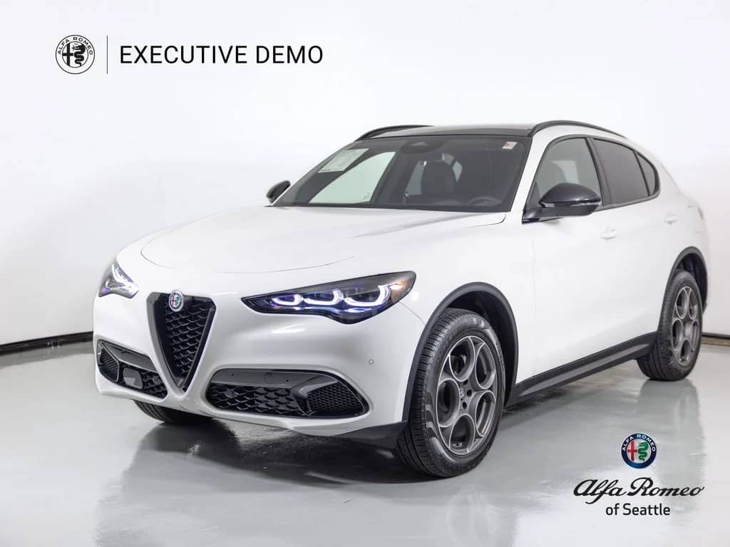 2025 Alfa Romeo Stelvio - Image 1