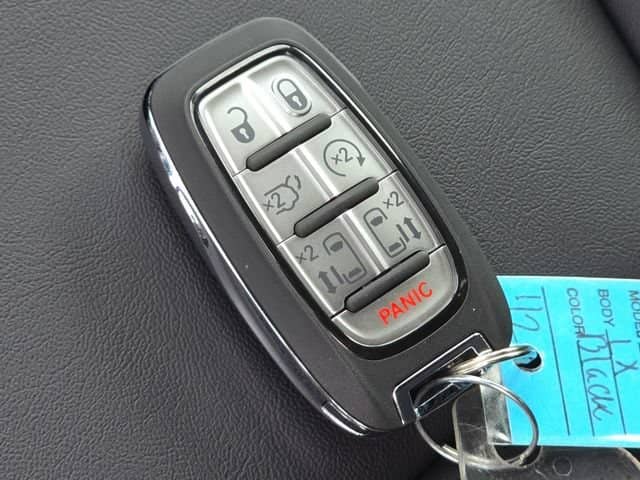 2027 Chrysler Voyager - Image 33