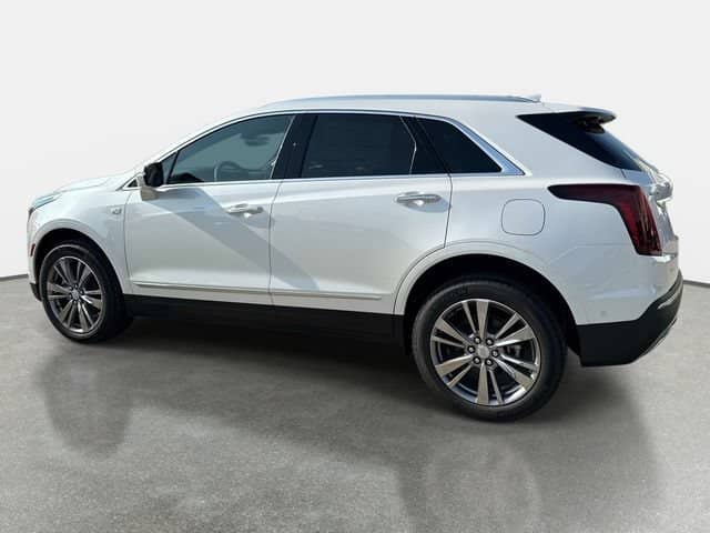 2026 Cadillac XT5 - Image 3