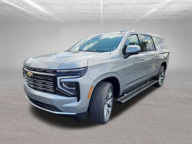 2026 Chevrolet Suburban - Image 3