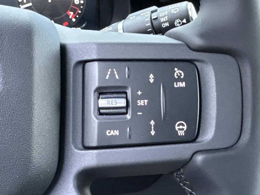 2026 Land Rover Defender - Image 30