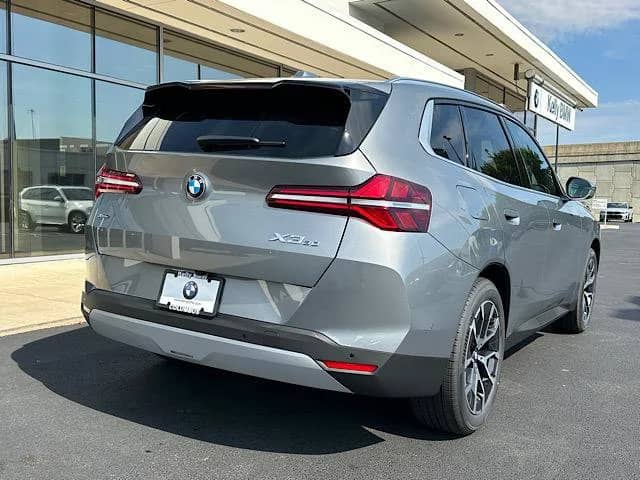 2026 BMW X3 - Image 3