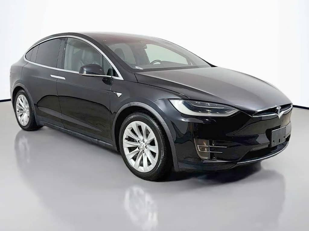 2017 Tesla Model X - Image 2