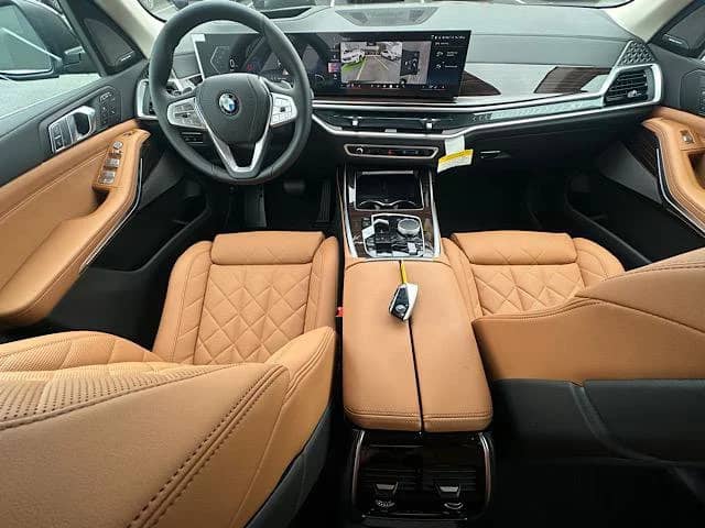 2027 BMW X7 - Image 6