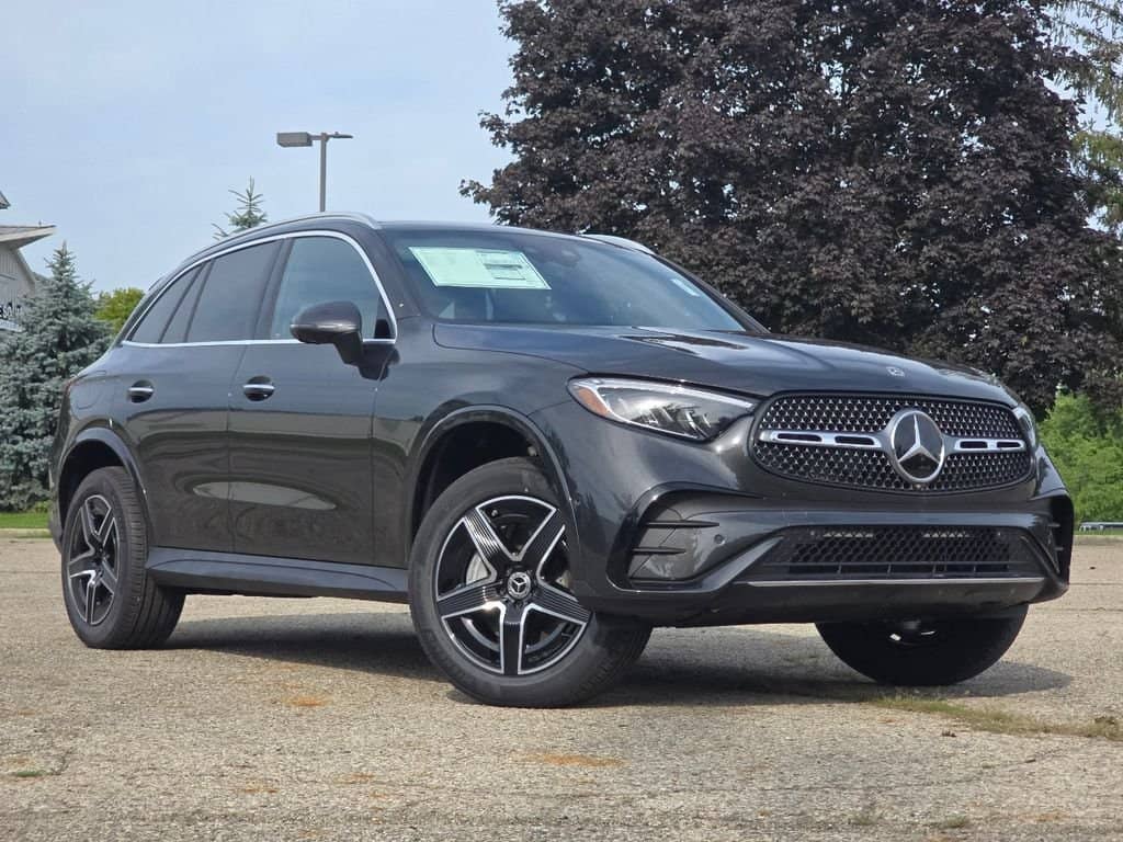2027 Mercedes-Benz GLC - Image 1