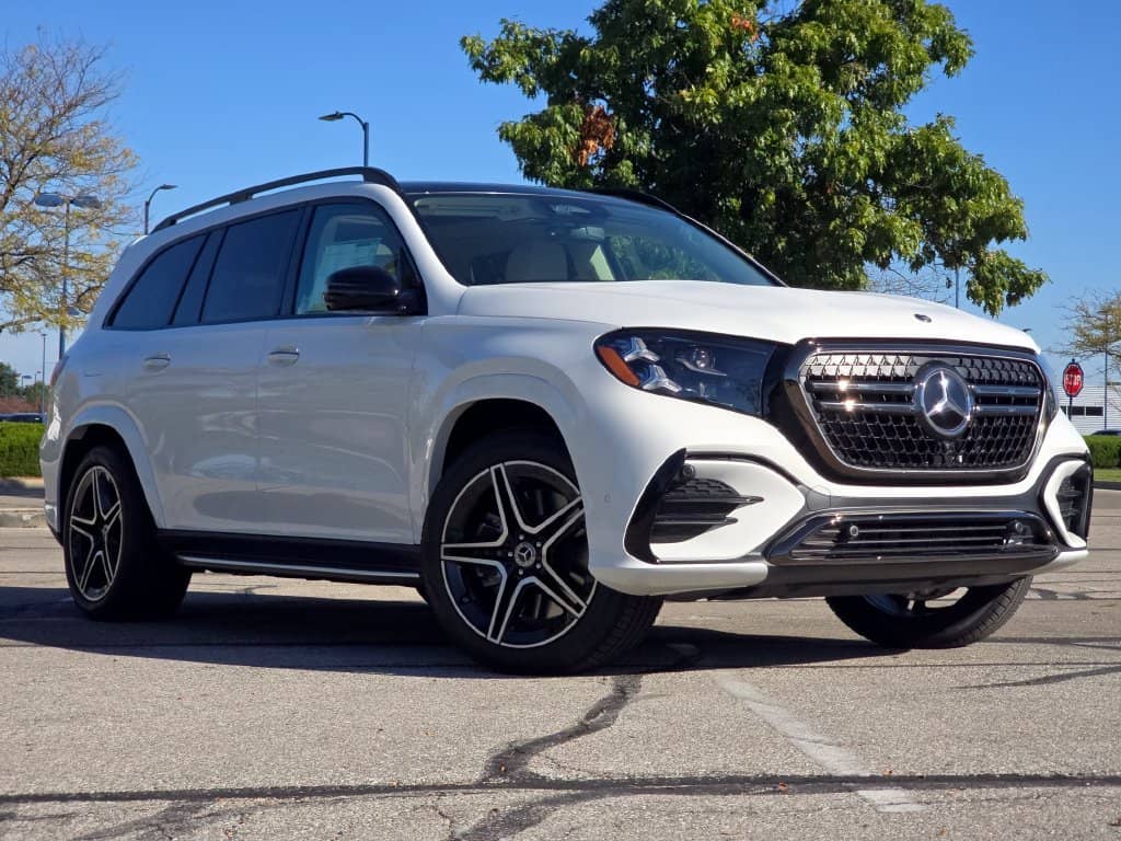 2027 Mercedes-Benz GLS - Image 2