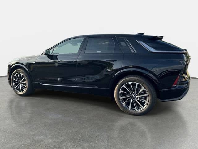 2026 Cadillac LYRIQ - Image 3