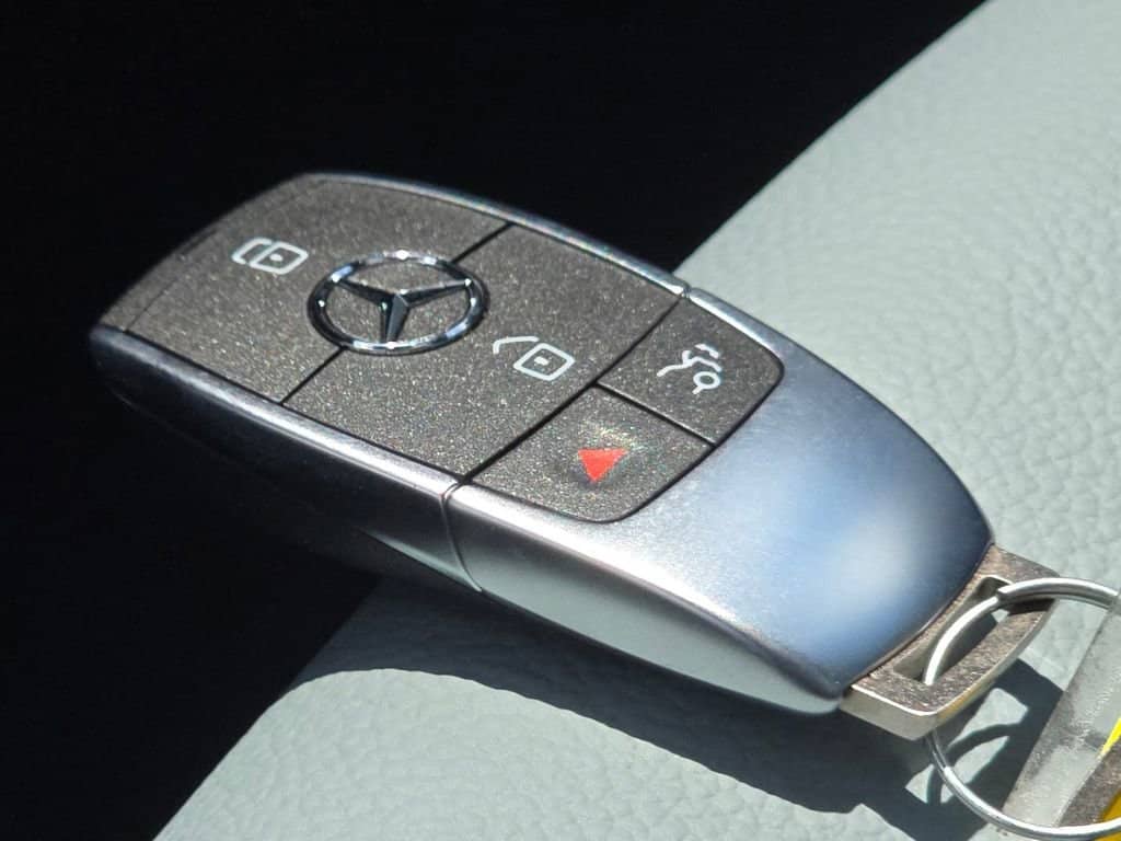 2026 Mercedes-Benz GLB - Image 76