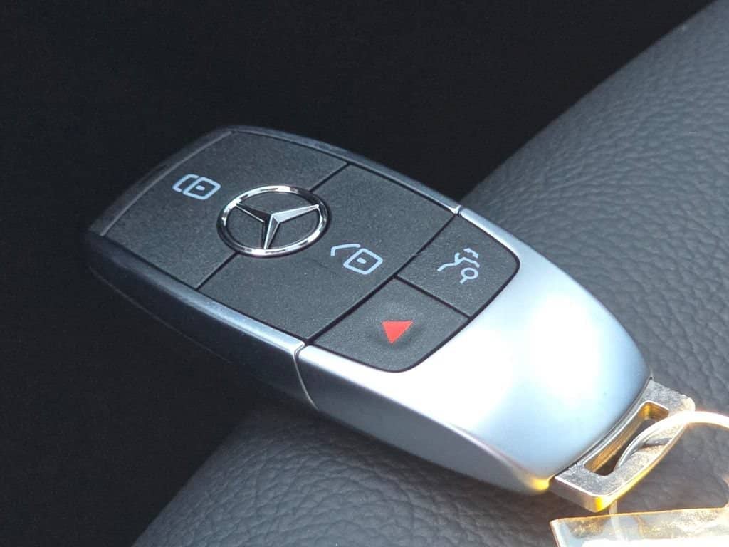 2026 Mercedes-Benz GLB - Image 76