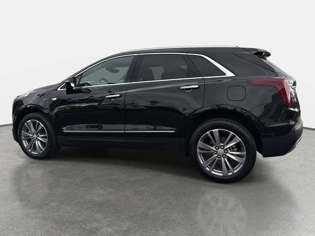 2026 Cadillac XT5 - Image 3