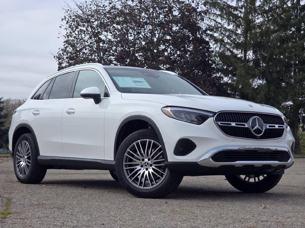 2027 Mercedes-Benz GLC - Image 2