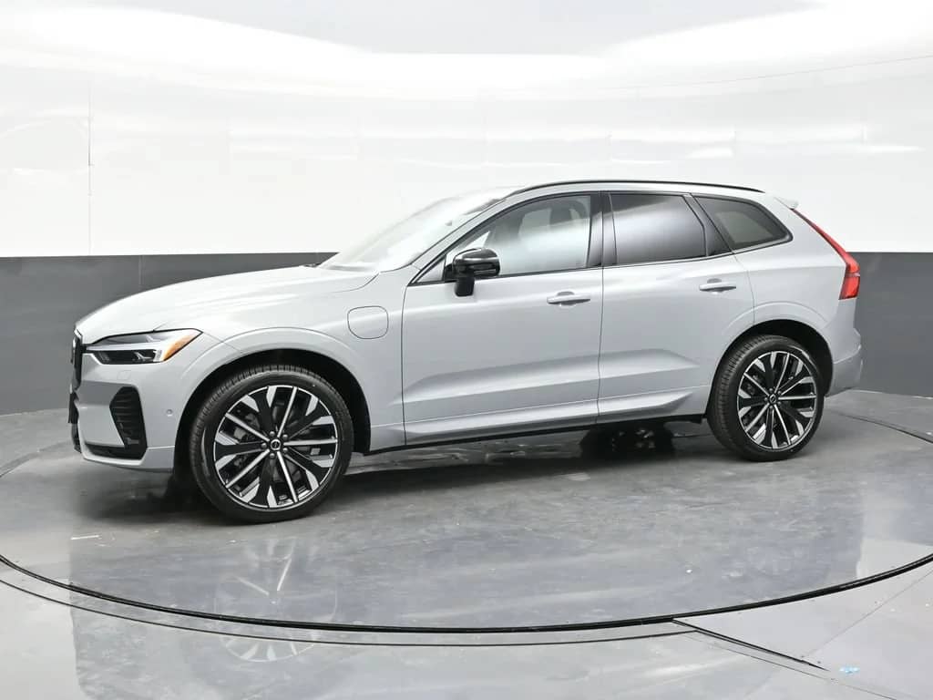 2027 Volvo XC60 - Image 3