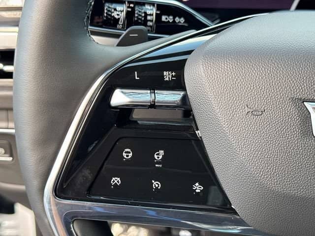 2026 Cadillac Escalade - Image 32