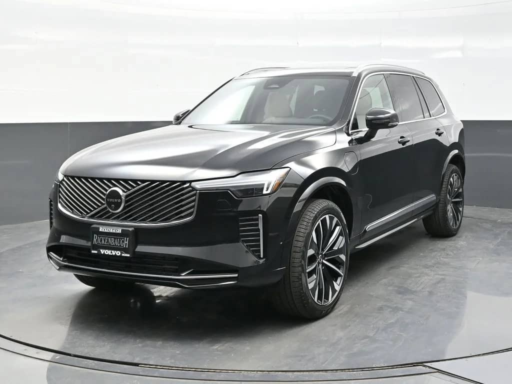 2026 Volvo XC90 - Image 2