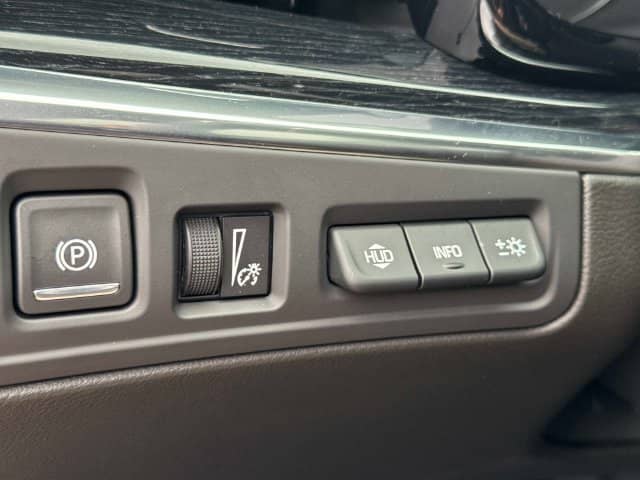 2026 Cadillac XT5 - Image 30