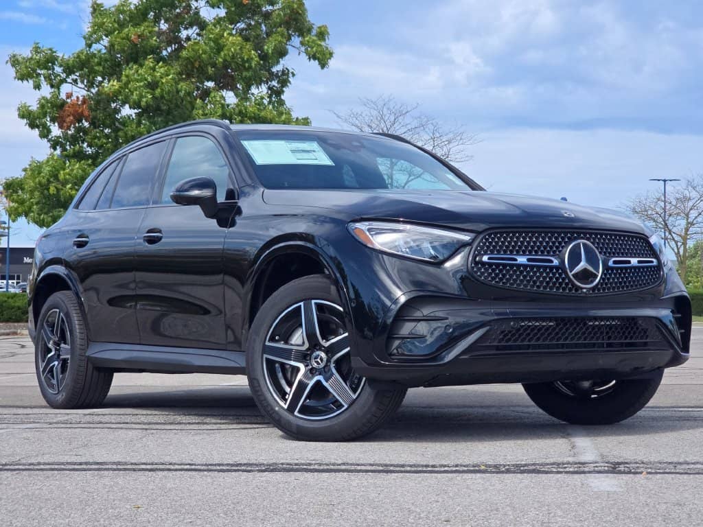 2027 Mercedes-Benz GLC - Image 2
