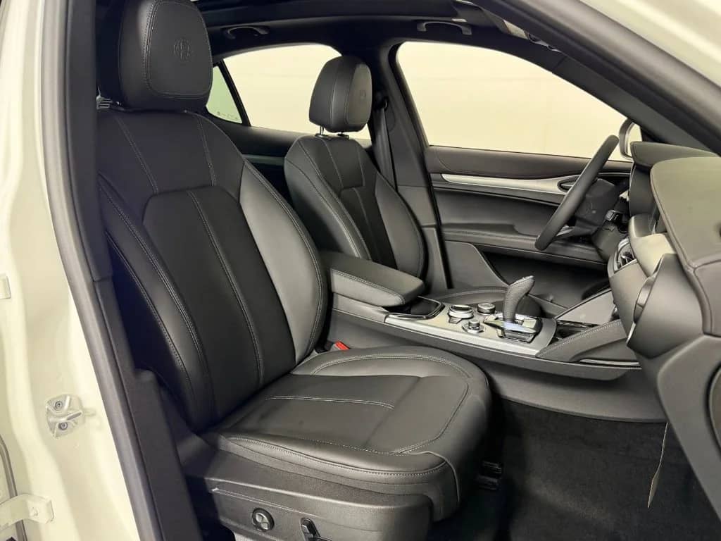 2026 Alfa Romeo Stelvio - Image 44