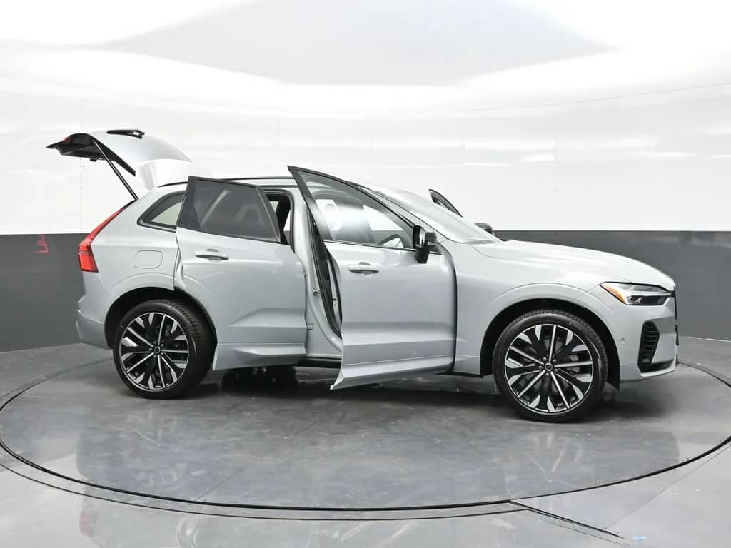 2027 Volvo XC60 - Image 46