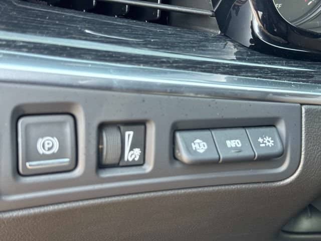 2026 Cadillac XT5 - Image 31
