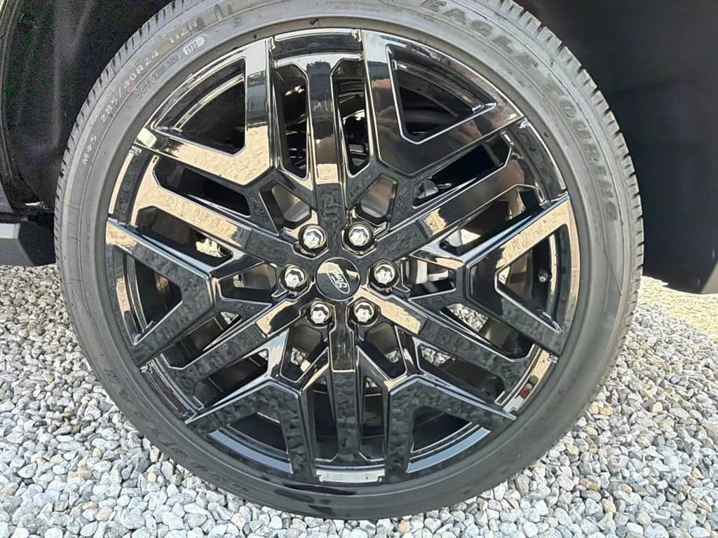 2027 Ford Expedition - Image 50