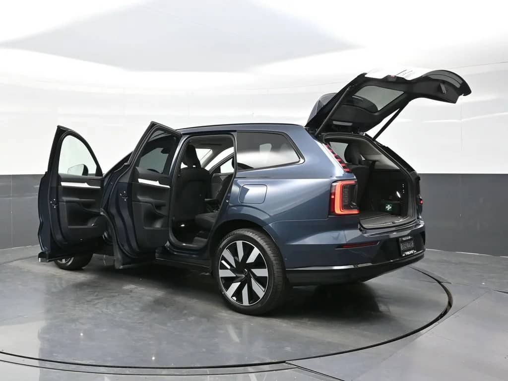 2026 Volvo EX90 - Image 46