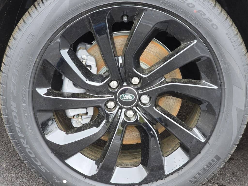 2025 Land Rover Discovery Sport - Image 39