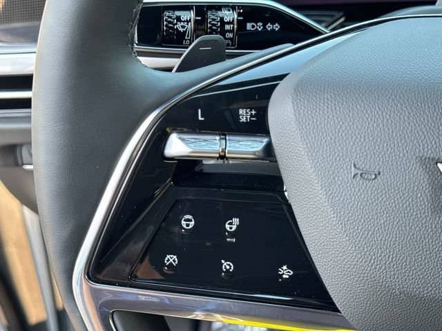 2026 Cadillac Escalade - Image 35