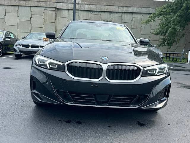 2026 BMW 3 Series - Image 2